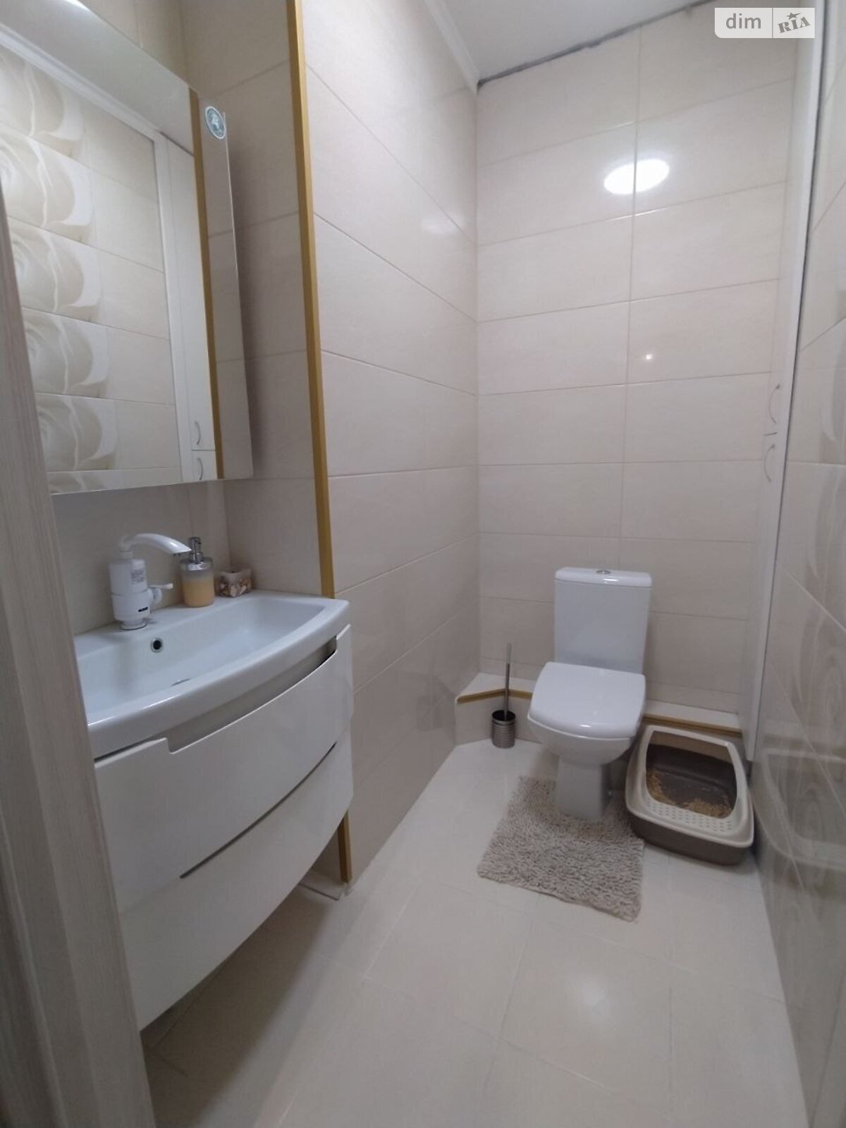 Продаж двокімнатної квартири в Чорноморську, на вул. Захисників України 40, район undefined фото 1