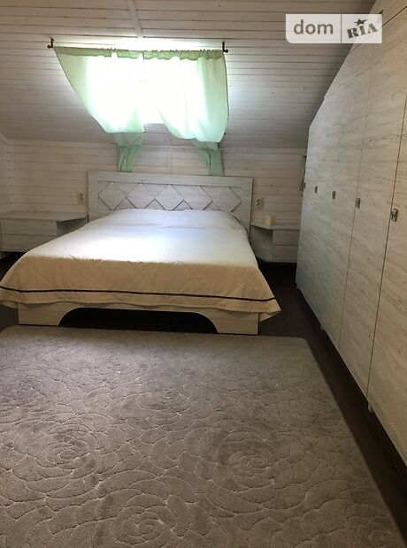 Продаж п`ятикімнатної квартири в Чернівцях на пров. Миру район Аеропорт фото 1 Продаж п`ятикімнатної квартири в Чернівцях на пров. Миру район Аеропорт фото 1