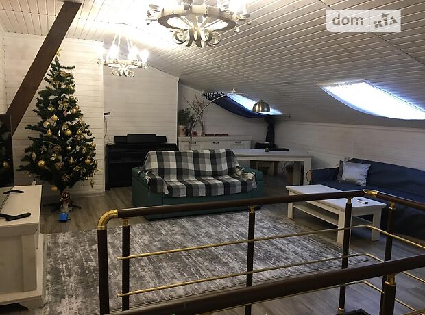 Продаж п`ятикімнатної квартири в Чернівцях на пров. Миру район Аеропорт фото 1 Продаж п`ятикімнатної квартири в Чернівцях на пров. Миру район Аеропорт фото 1