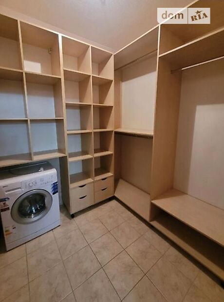 Продаж трикімнатної квартири в Чернівцях на вул. Текстильників район Аеропорт фото 1 Продаж трикімнатної квартири в Чернівцях на вул. Текстильників район Аеропорт фото 1