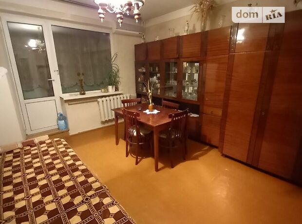 Продажа трехкомнатной квартиры в Черновцах, на бул. Героев Крут 14 район Бульвар Героев Сталинграда фото 1 Продажа трехкомнатной квартиры в Черновцах, на бул. Героев Крут 14 район Бульвар Героев Сталинграда фото 1