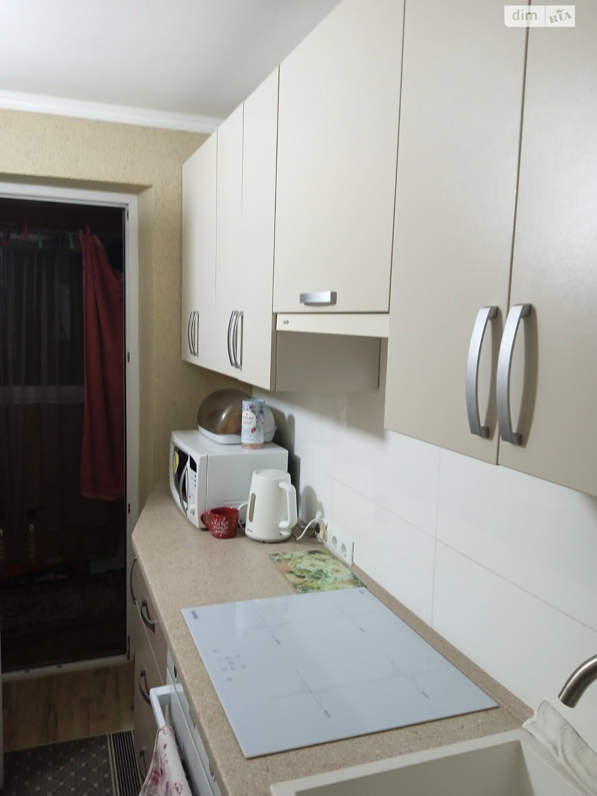 Продажа двухкомнатной квартиры в Черновцах, на ул. Ивасюка Владимира, фото 1 Продажа двухкомнатной квартиры в Черновцах, на ул. Ивасюка Владимира, фото 1