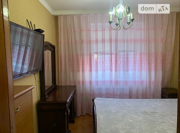 Продажа трехкомнатной квартиры в Черновцах, на вулиця район Бульвар Героев Сталинграда фото 1 Продажа трехкомнатной квартиры в Черновцах, на вулиця район Бульвар Героев Сталинграда фото 1