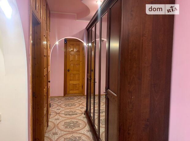 Продажа трехкомнатной квартиры в Черновцах, на вулиця район Бульвар Героев Сталинграда фото 1 Продажа трехкомнатной квартиры в Черновцах, на вулиця район Бульвар Героев Сталинграда фото 1
