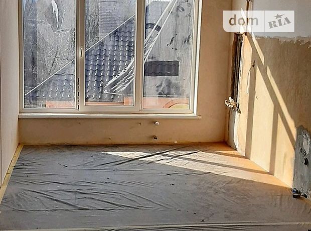 Продажа трехкомнатной квартиры в Черновцах, на ул. Левицкого 7б район Фастовская фото 1 Продажа трехкомнатной квартиры в Черновцах, на ул. Левицкого 7б район Фастовская фото 1