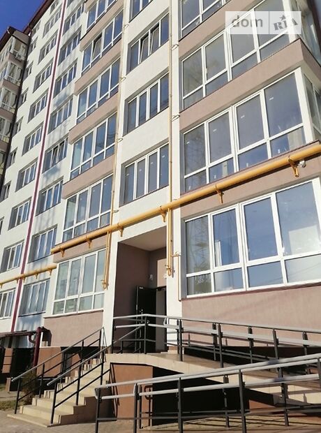 Продажа трехкомнатной квартиры в Черновцах, на ул. Русская район Фастовская фото 1 Продажа трехкомнатной квартиры в Черновцах, на ул. Русская район Фастовская фото 1