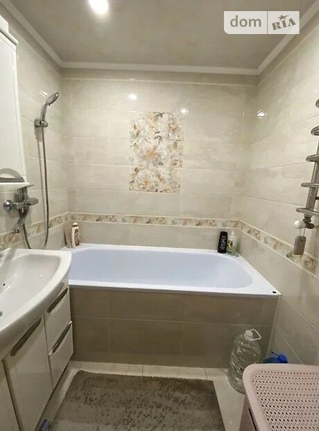 Продажа двухкомнатной квартиры в Черновцах, на ул. Русская 223 район Фастовская фото 1 Продажа двухкомнатной квартиры в Черновцах, на ул. Русская 223 район Фастовская фото 1