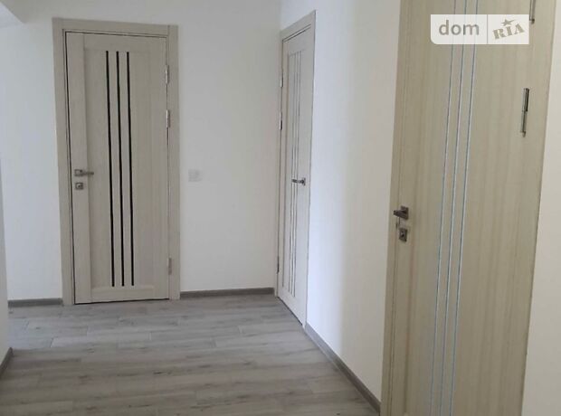 Продажа трехкомнатной квартиры в Черновцах, на ул. Русская, район Фастовская фото 1 Продажа трехкомнатной квартиры в Черновцах, на ул. Русская, район Фастовская фото 1