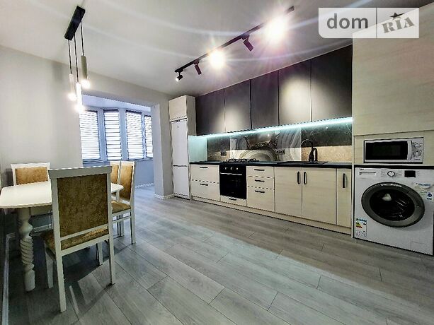 Продажа однокомнатной квартиры в Черновцах, на Чорновола район Фастовская фото 1 Продажа однокомнатной квартиры в Черновцах, на Чорновола район Фастовская фото 1