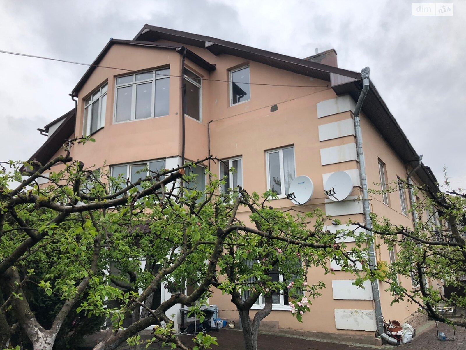 Продажа трехкомнатной квартиры в Черновцах, на ул. Корнея Толстюка 8А, фото 1 Продажа трехкомнатной квартиры в Черновцах, на ул. Корнея Толстюка 8А, фото 1