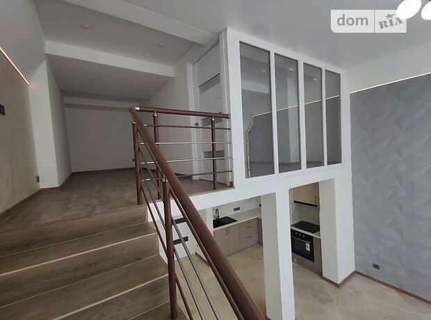 Продажа трехкомнатной квартиры в Черновцах, на ул. Прутская 29б район Гагарина фото 1