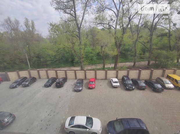 Продаж трикімнатної квартири в Чернівцях на вул. Прутська 29б район Гагаріна фото 1 Продаж трикімнатної квартири в Чернівцях на вул. Прутська 29б район Гагаріна фото 1