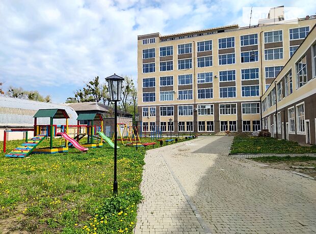 Продаж трикімнатної квартири в Чернівцях на вул. Прутська 29б район Гагаріна фото 1 Продаж трикімнатної квартири в Чернівцях на вул. Прутська 29б район Гагаріна фото 1