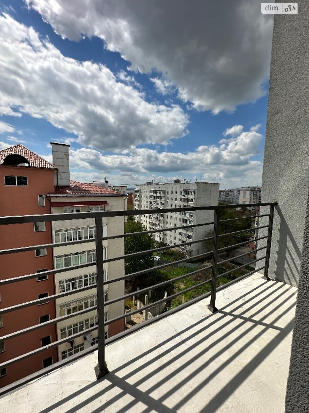 Продажа двухкомнатной квартиры в Черновцах, на ул. Русская, район Гарячий Урбан фото 1 Продажа двухкомнатной квартиры в Черновцах, на ул. Русская, район Гарячий Урбан фото 1