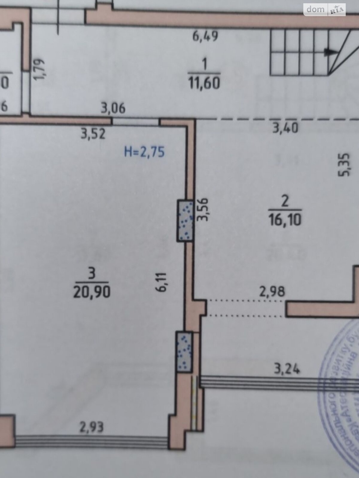 Продажа трехкомнатной квартиры в Черновцах, на ул. Ровенская 8А, район Героев Майдана фото 1