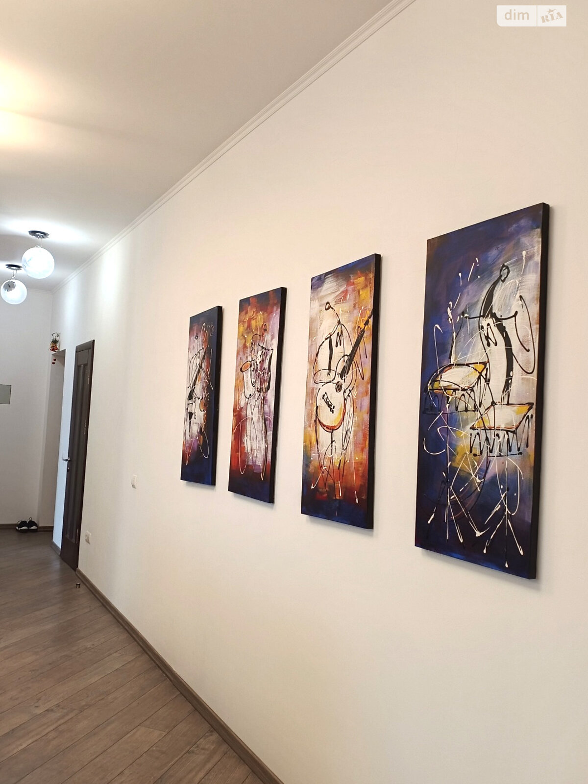 Продажа четырехкомнатной квартиры в Черновцах, на ул. Шухевича Романа 9А, район Героев Майдана фото 1 Продажа четырехкомнатной квартиры в Черновцах, на ул. Шухевича Романа 9А, район Героев Майдана фото 1