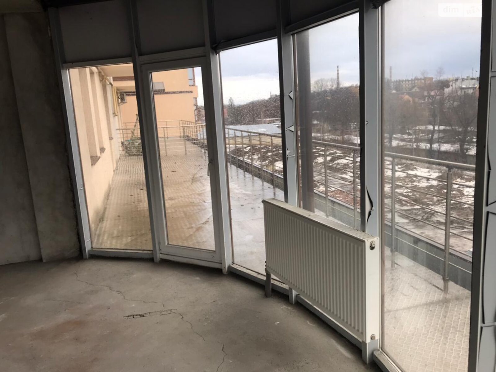 Продаж трикімнатної квартири в Чернівцях, на вул. Володимира Великого 91, фото 1 Продаж трикімнатної квартири в Чернівцях, на вул. Володимира Великого 91, фото 1