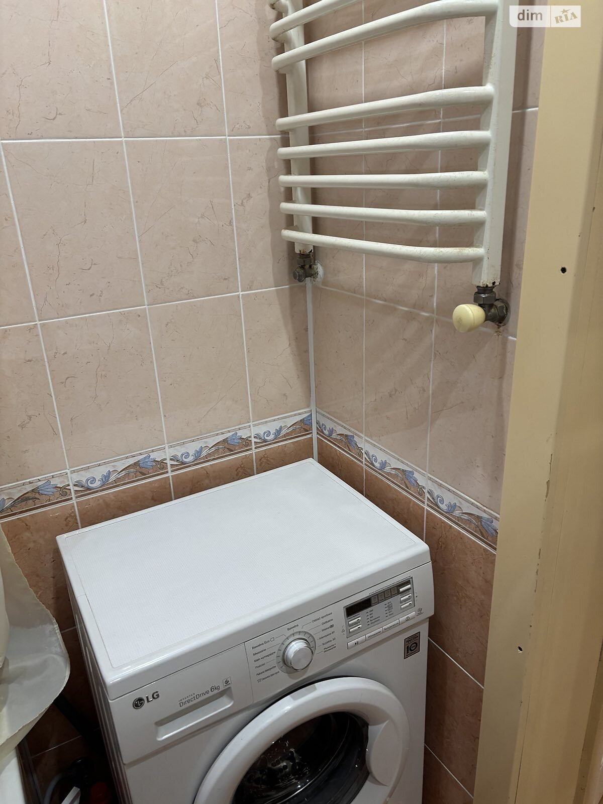 Продажа трехкомнатной квартиры в Черновцах, на ул. Главная, фото 1 Продажа трехкомнатной квартиры в Черновцах, на ул. Главная, фото 1