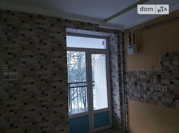 Продажа трехкомнатной квартиры в Черновцах, на ул. Авиационная 3 район Главный фото 1 Продажа трехкомнатной квартиры в Черновцах, на ул. Авиационная 3 район Главный фото 1