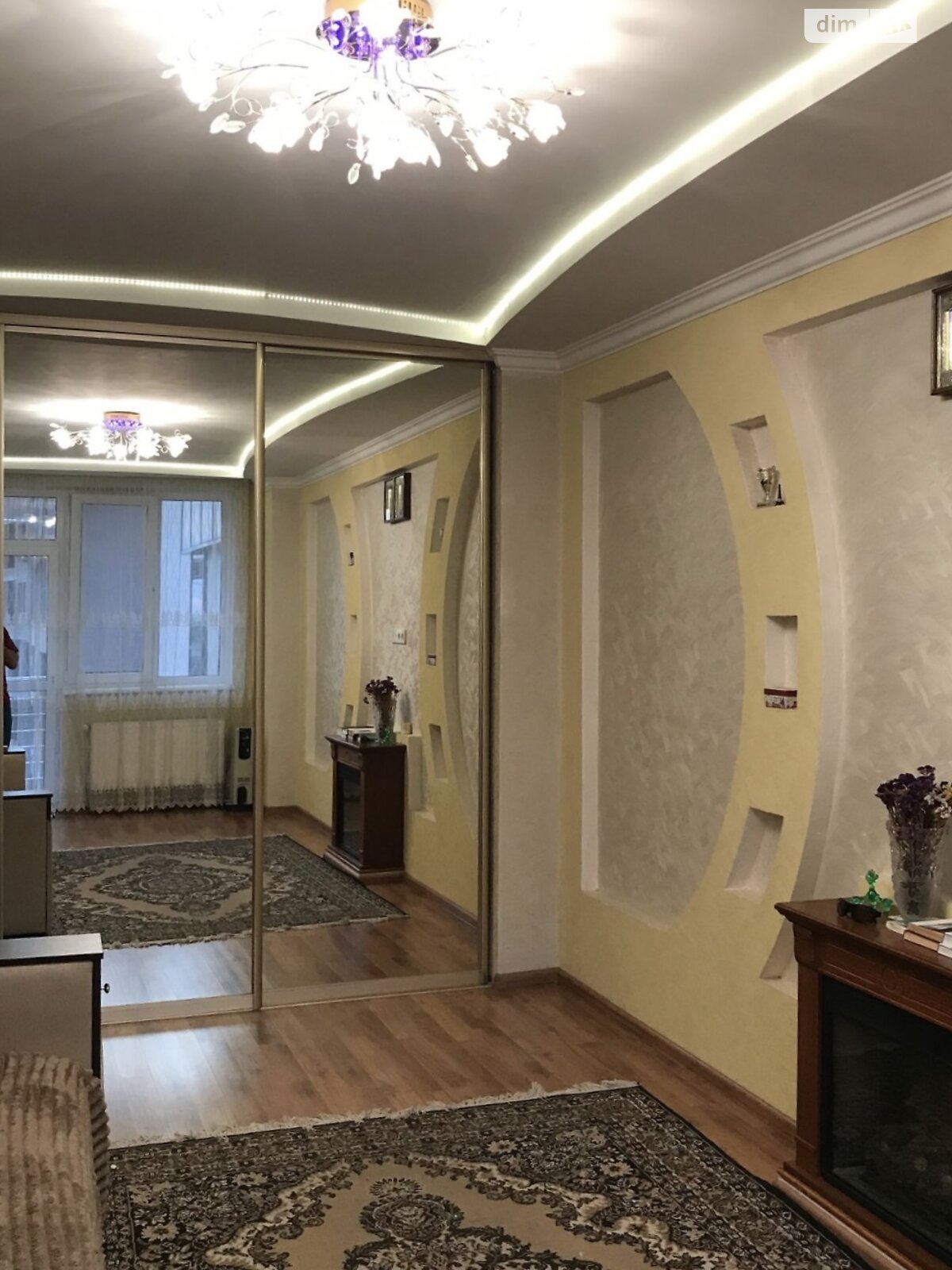 Продаж двокімнатної квартири в Чернівцях, на вул. Володимира Великого 93, фото 1 Продаж двокімнатної квартири в Чернівцях, на вул. Володимира Великого 93, фото 1