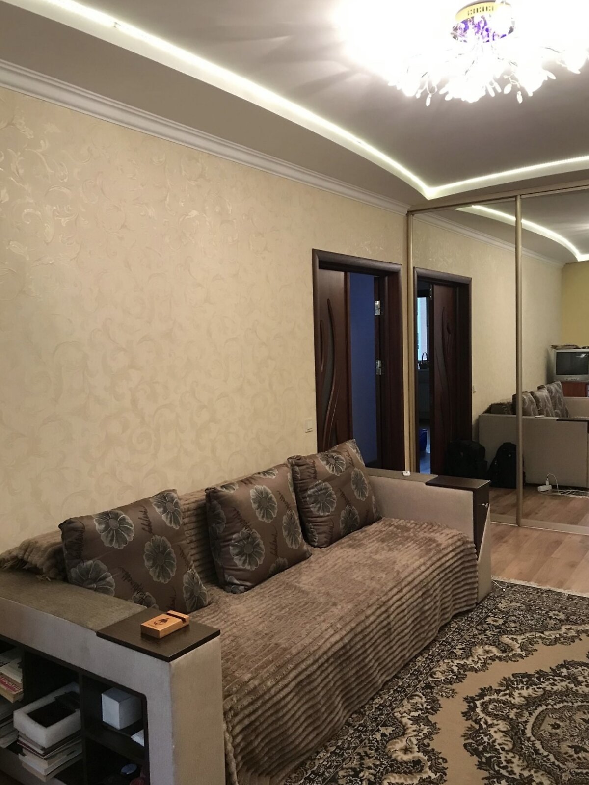 Продаж двокімнатної квартири в Чернівцях, на вул. Володимира Великого 93, фото 1 Продаж двокімнатної квартири в Чернівцях, на вул. Володимира Великого 93, фото 1