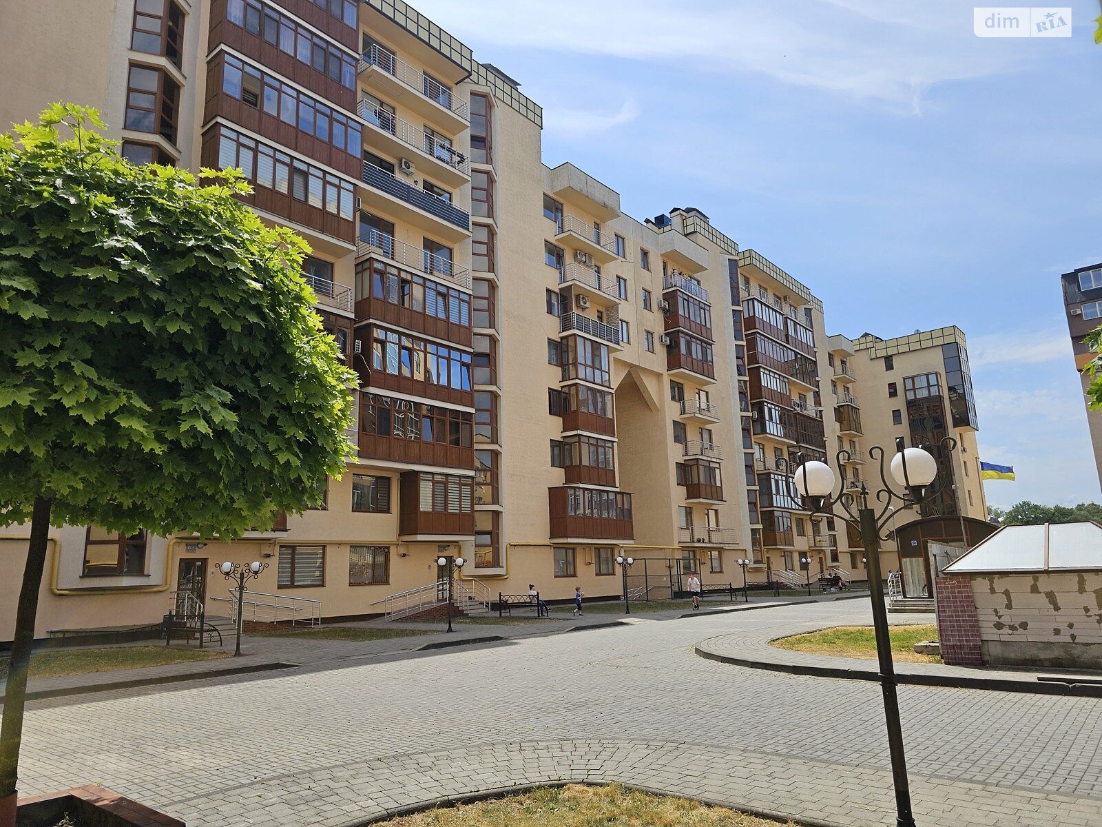Продажа двухкомнатной квартиры в Черновцах, на ул. Герцена 91, район Главный фото 1