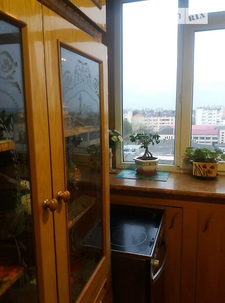 Продажа трехкомнатной квартиры в Черновцах, на ул. Главная, район Главный фото 1 Продажа трехкомнатной квартиры в Черновцах, на ул. Главная, район Главный фото 1