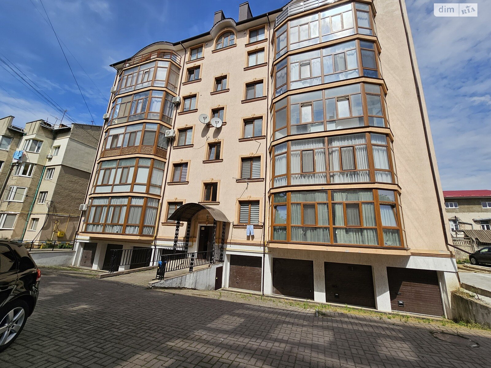Продажа двухкомнатной квартиры в Черновцах, на ул. Главная 196, фото 1 Продажа двухкомнатной квартиры в Черновцах, на ул. Главная 196, фото 1
