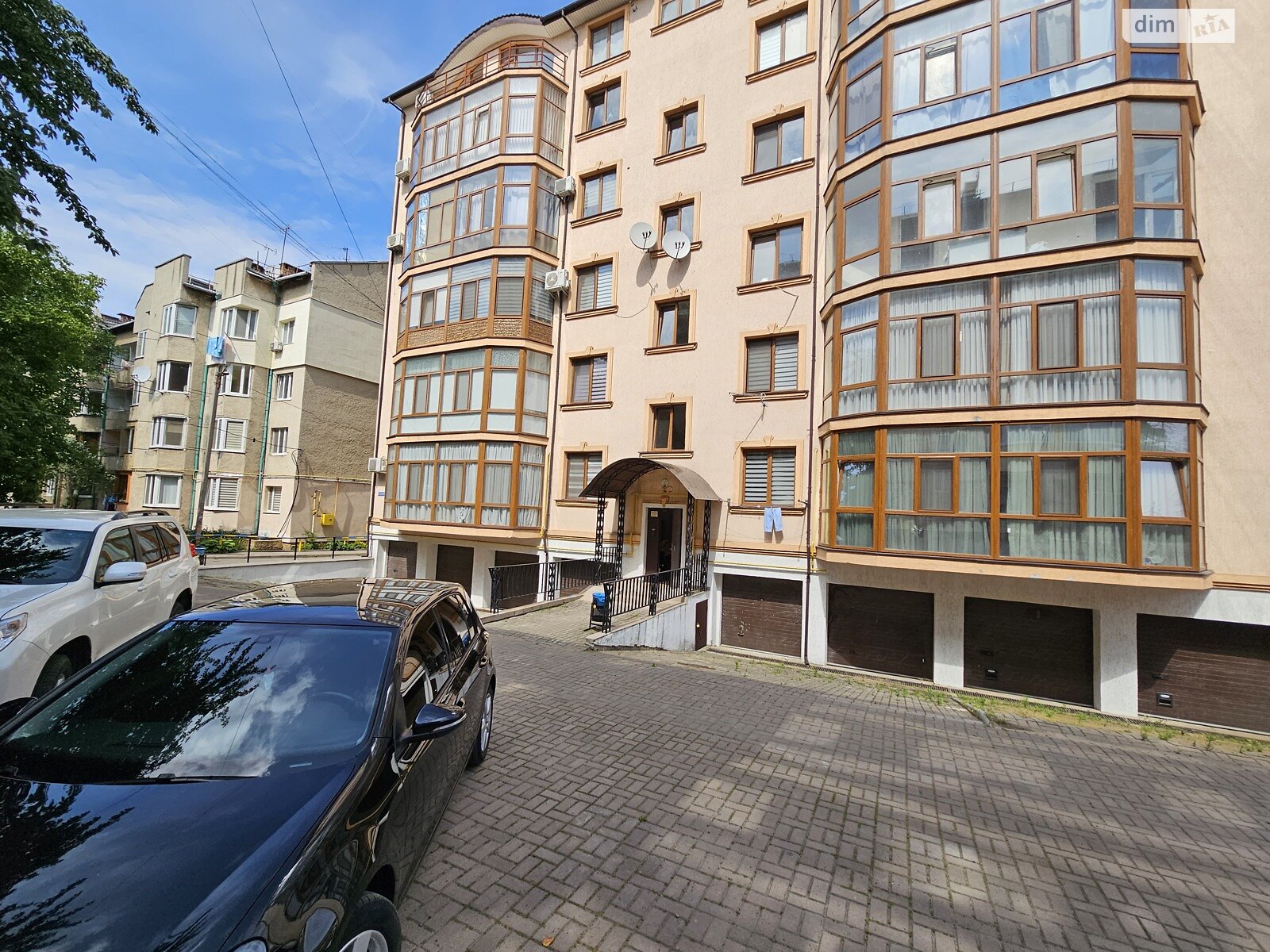 Продажа двухкомнатной квартиры в Черновцах, на ул. Главная 196, фото 1 Продажа двухкомнатной квартиры в Черновцах, на ул. Главная 196, фото 1