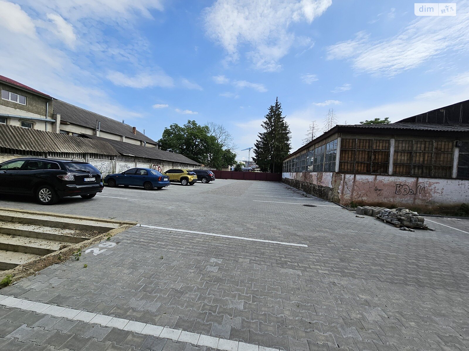 Продажа двухкомнатной квартиры в Черновцах, на ул. Главная 196, фото 1 Продажа двухкомнатной квартиры в Черновцах, на ул. Главная 196, фото 1