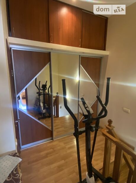 Продажа двухкомнатной квартиры в Черновцах, на пер. Госпитальный 1 район Главный фото 1 Продажа двухкомнатной квартиры в Черновцах, на пер. Госпитальный 1 район Главный фото 1