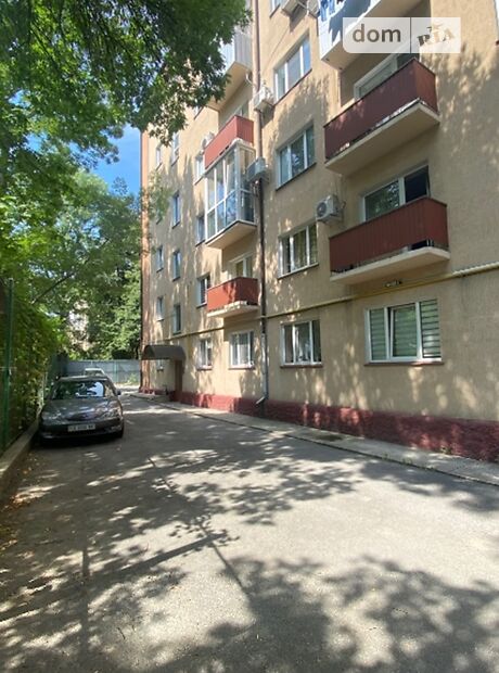 Продажа двухкомнатной квартиры в Черновцах, на пер. Госпитальный 1 район Главный фото 1 Продажа двухкомнатной квартиры в Черновцах, на пер. Госпитальный 1 район Главный фото 1
