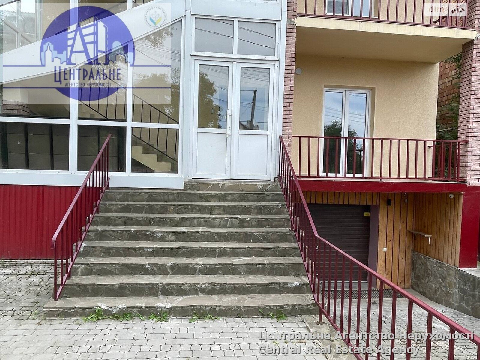 Продаж чотирикімнатної квартири в Чернівцях, на вул. Жасминна, фото 1 Продаж чотирикімнатної квартири в Чернівцях, на вул. Жасминна, фото 1