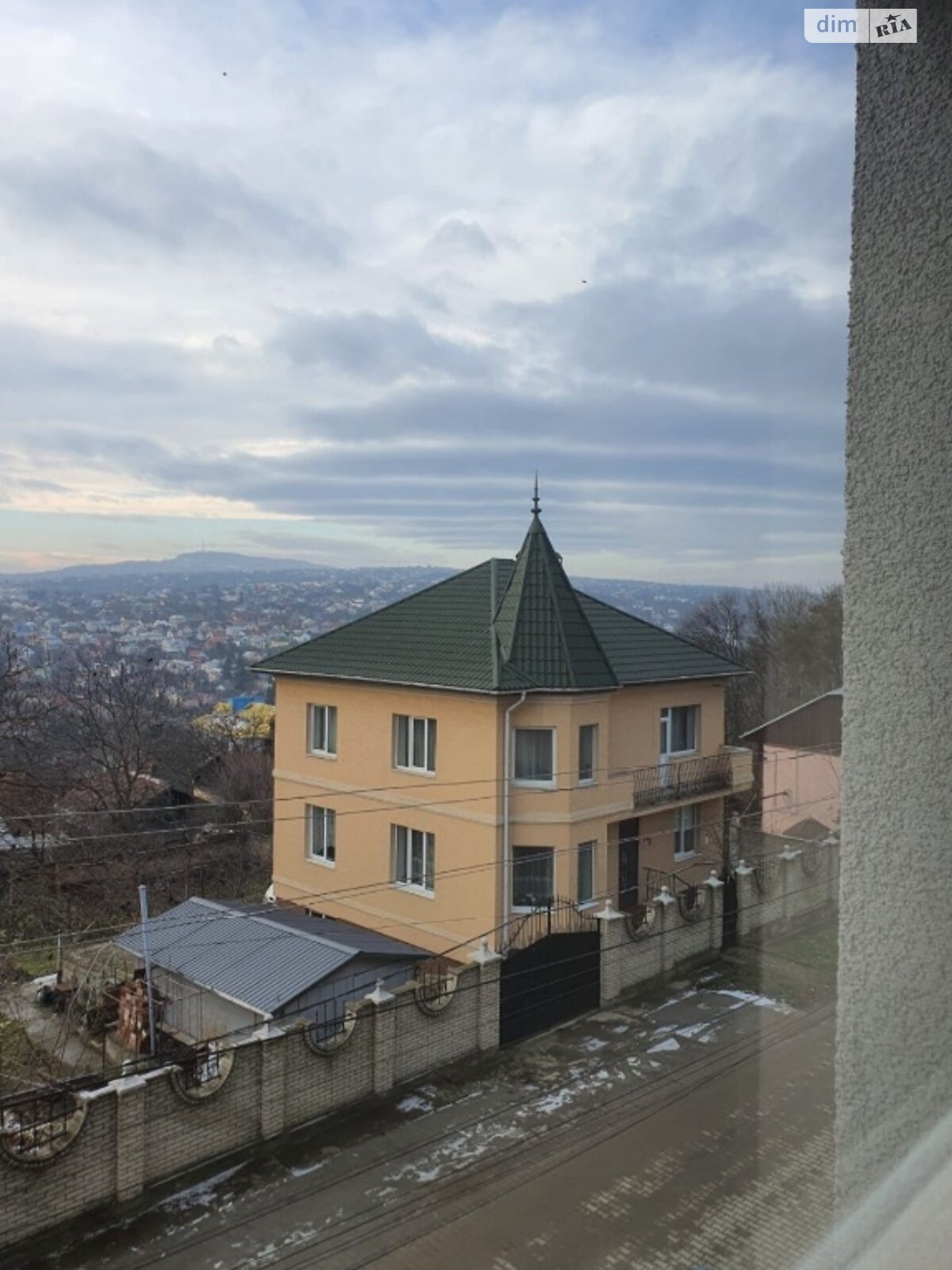Продаж двокімнатної квартири в Чернівцях, на вул. Тургенєва Івана 17, фото 1 Продаж двокімнатної квартири в Чернівцях, на вул. Тургенєва Івана 17, фото 1