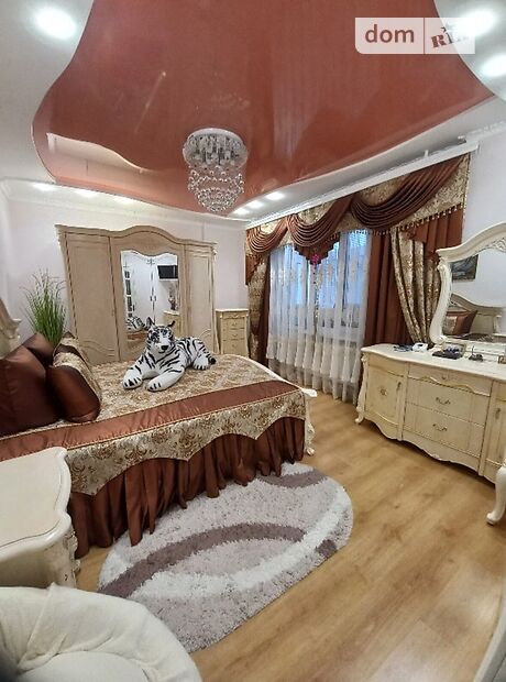 Продажа двухкомнатной квартиры в Черновцах, на ул. Русская, район Гравитон фото 1 Продажа двухкомнатной квартиры в Черновцах, на ул. Русская, район Гравитон фото 1