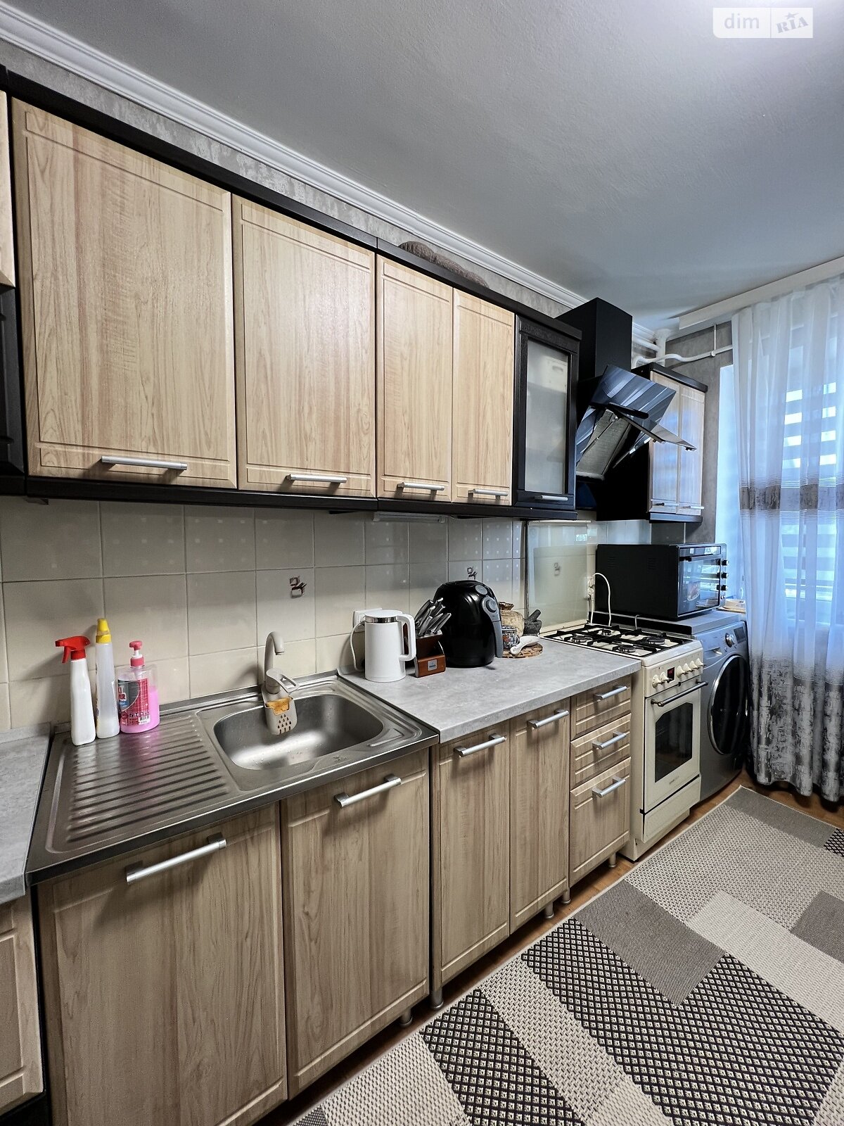 Продажа двухкомнатной квартиры в Черновцах, на ул. Кармелюка Устима 110А, фото 1