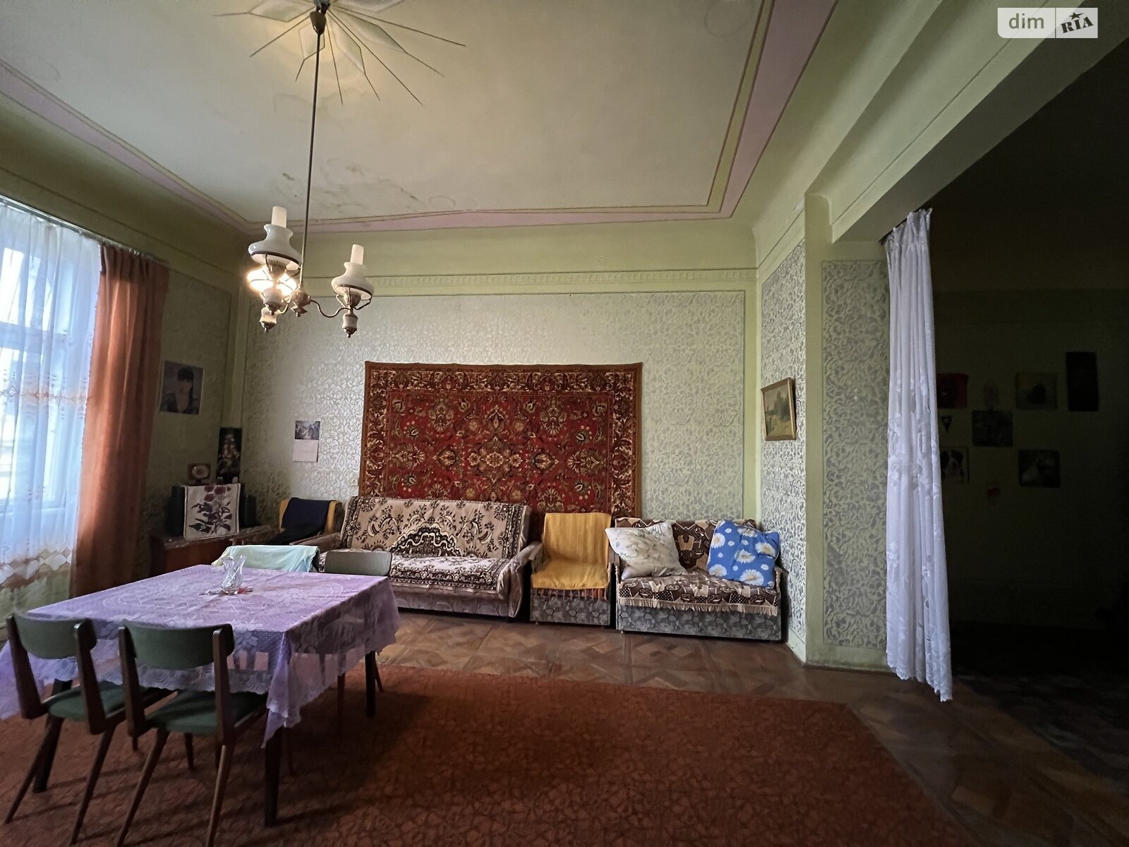 Продаж двокімнатної квартири в Чернівцях, на вул. Кобилянська 25, фото 1 Продаж двокімнатної квартири в Чернівцях, на вул. Кобилянська 25, фото 1