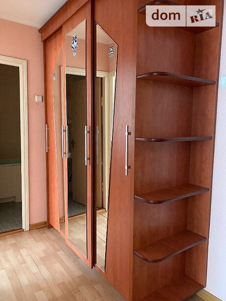 Продаж двокімнатної квартири в Чернівцях на вул. Комарова Володимира район Комарова-Красноармійська фото 1 Продаж двокімнатної квартири в Чернівцях на вул. Комарова Володимира район Комарова-Красноармійська фото 1