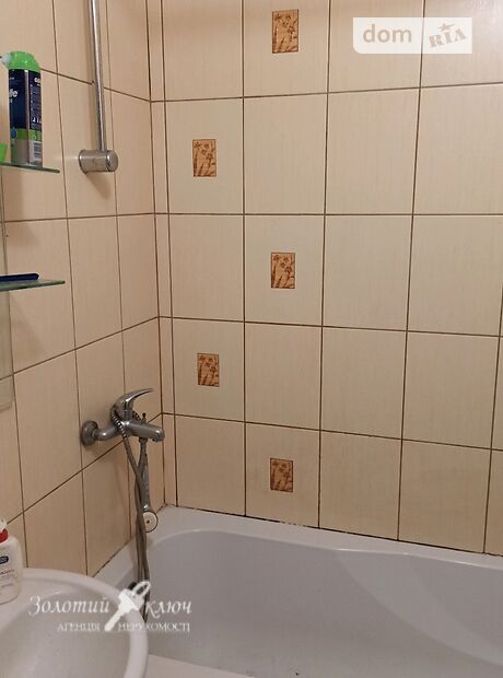 Продаж чотирикімнатної квартири в Чернівцях на вул. Комарова Володимира 29в район Комарова-Красноармійська фото 1 Продаж чотирикімнатної квартири в Чернівцях на вул. Комарова Володимира 29в район Комарова-Красноармійська фото 1