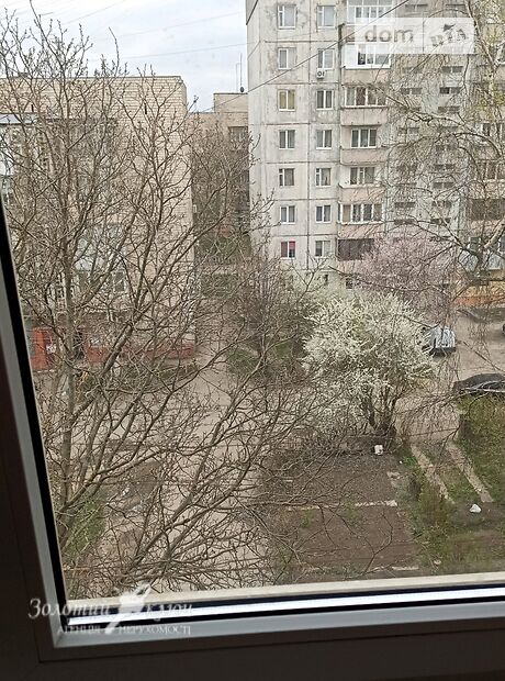 Продаж чотирикімнатної квартири в Чернівцях на вул. Комарова Володимира 29в район Комарова-Красноармійська фото 1 Продаж чотирикімнатної квартири в Чернівцях на вул. Комарова Володимира 29в район Комарова-Красноармійська фото 1