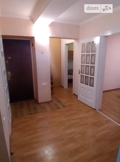 Продаж трикімнатної квартири в Чернівцях на вул. Комарова Володимира 40 район Комарова-Красноармійська фото 1 Продаж трикімнатної квартири в Чернівцях на вул. Комарова Володимира 40 район Комарова-Красноармійська фото 1
