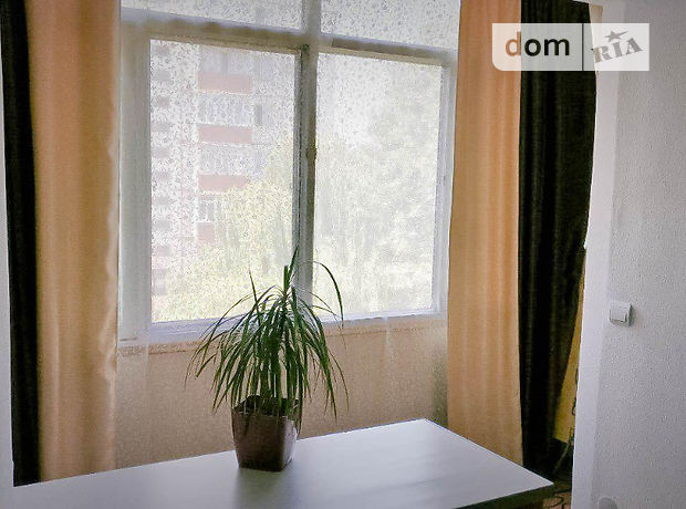 Продажа квартиры, 1 ком., Черновцы, р‑н. Комарова-Красноармейская, Красноармейская улица Продажа квартиры, 1 ком., Черновцы, р‑н. Комарова-Красноармейская, Красноармейская улица
