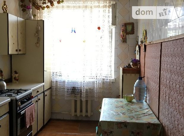 Продажа трехкомнатной квартиры в Черновцах, на вул.Комарова район Комарова-Красноармейская фото 1