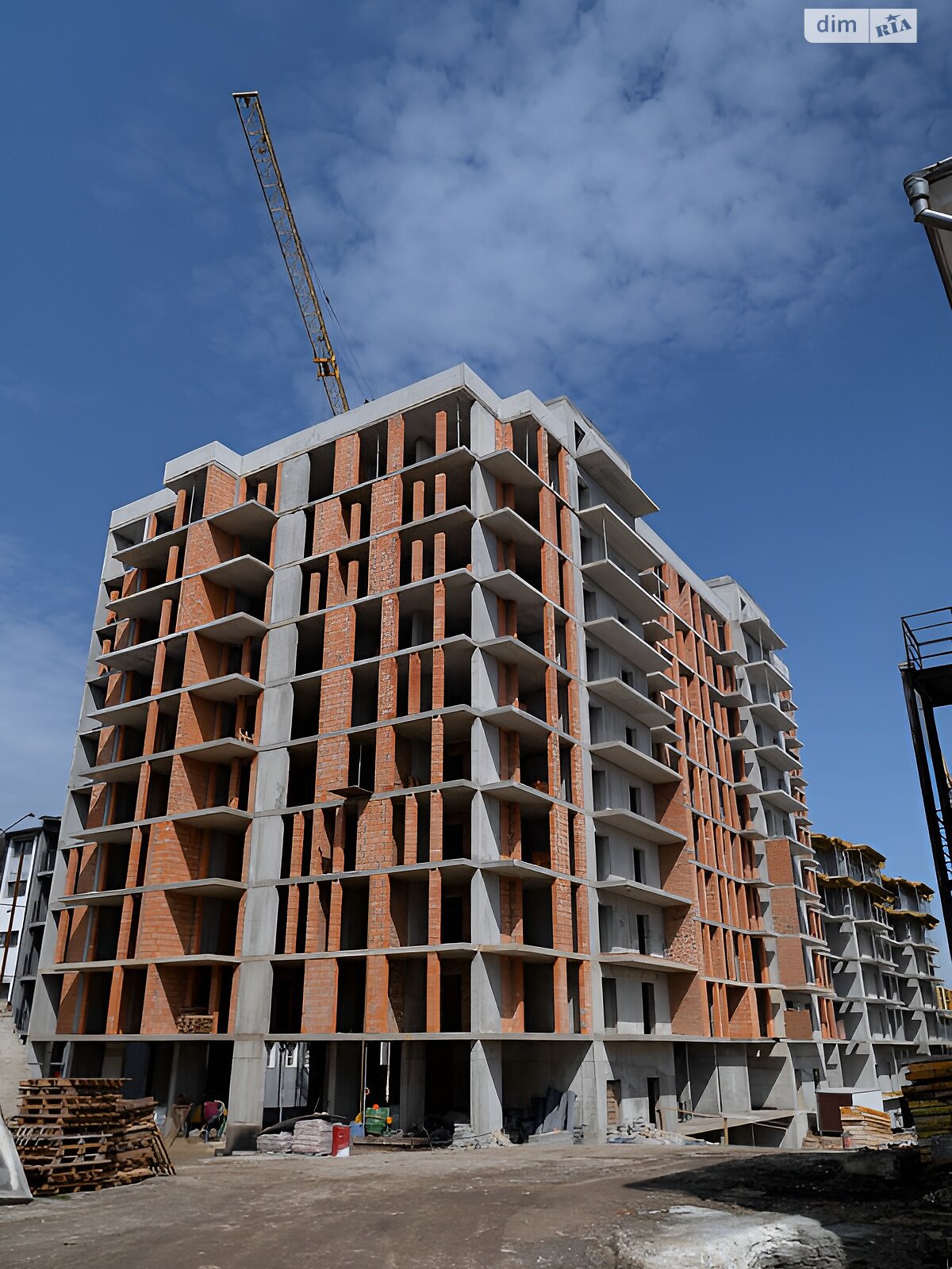 Продаж двокімнатної квартири в Чернівцях, на вул. Олекси Алмазова 4, фото 1 Продаж двокімнатної квартири в Чернівцях, на вул. Олекси Алмазова 4, фото 1