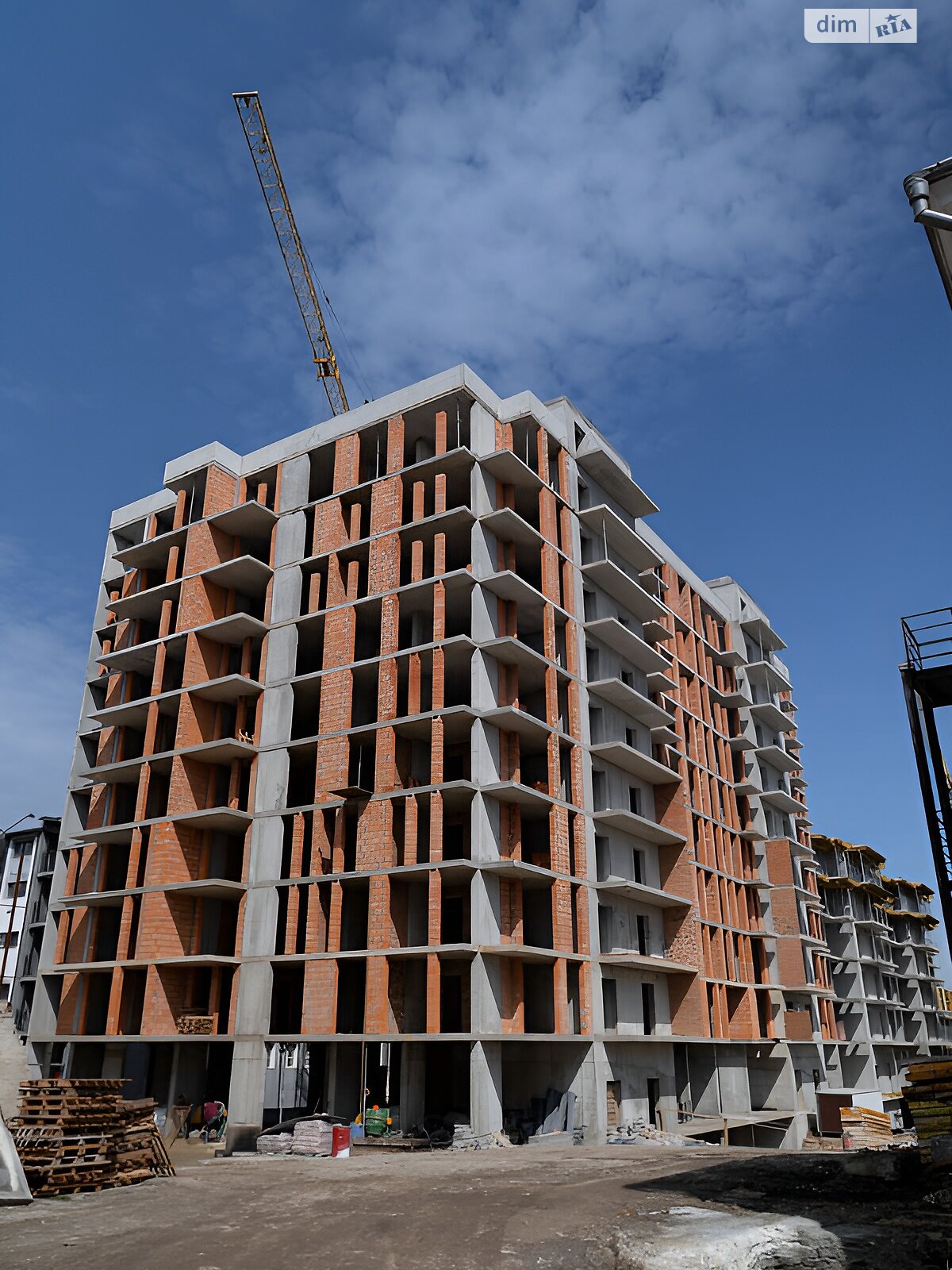 Продажа двухкомнатной квартиры в Черновцах, на ул. Олексы Алмазова 4, фото 1 Продажа двухкомнатной квартиры в Черновцах, на ул. Олексы Алмазова 4, фото 1