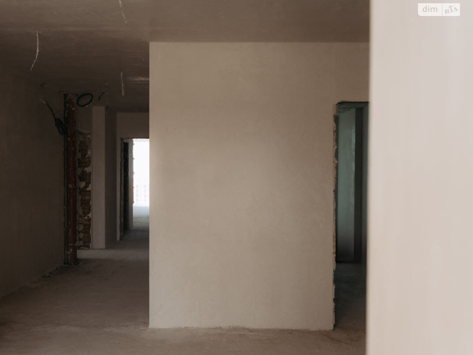 Продажа трехкомнатной квартиры в Черновцах, на ул. Олексы Алмазова 4, фото 1 Продажа трехкомнатной квартиры в Черновцах, на ул. Олексы Алмазова 4, фото 1