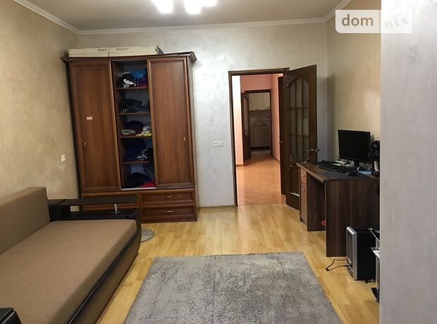 Продаж трикімнатної квартири в Чернівцях на вул. Миру 7 район Аеропорт фото 1 Продаж трикімнатної квартири в Чернівцях на вул. Миру 7 район Аеропорт фото 1