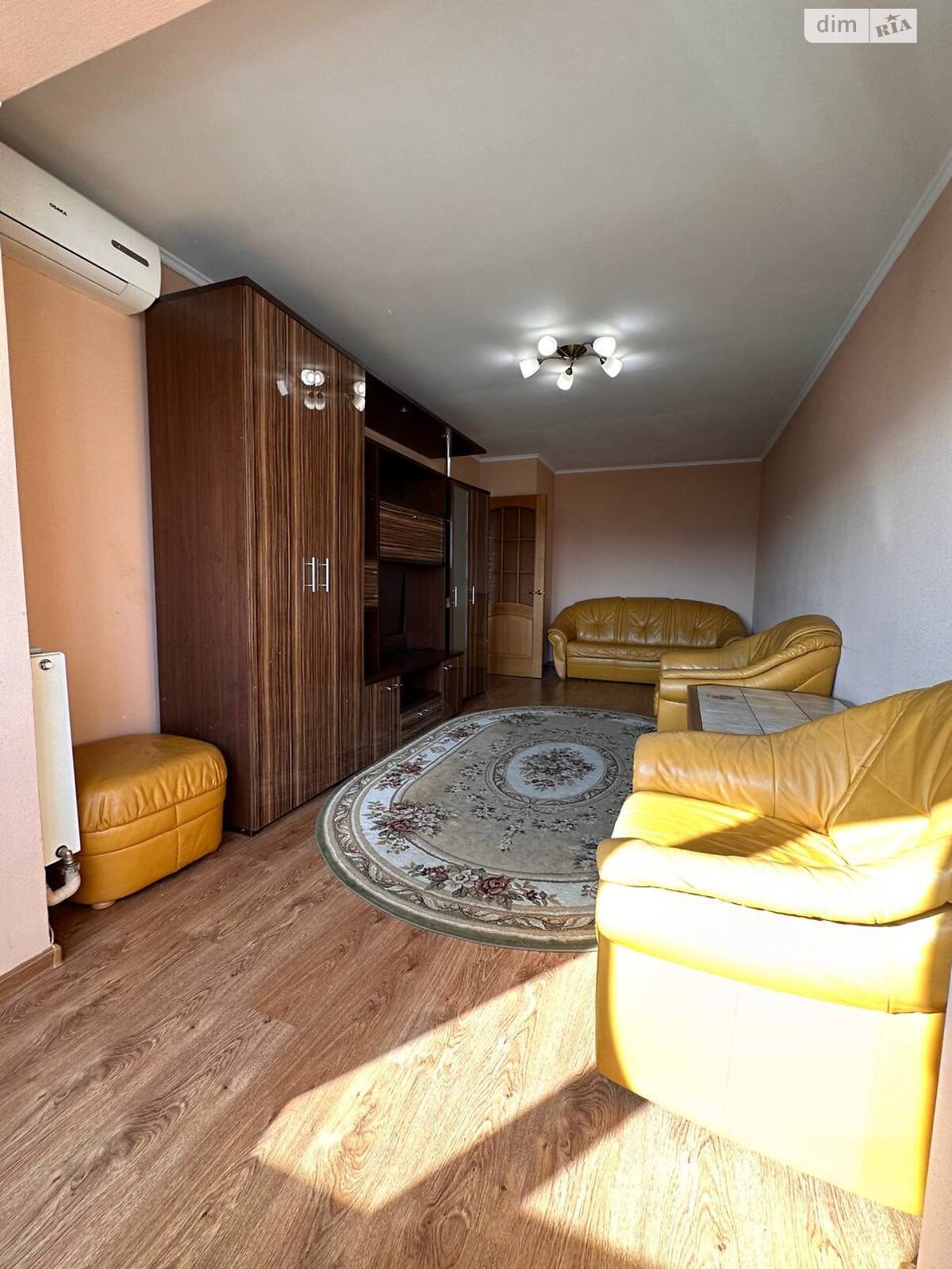 Продаж однокімнатної квартири в Чернівцях, на просп. Незалежності, район Шевченківський фото 1