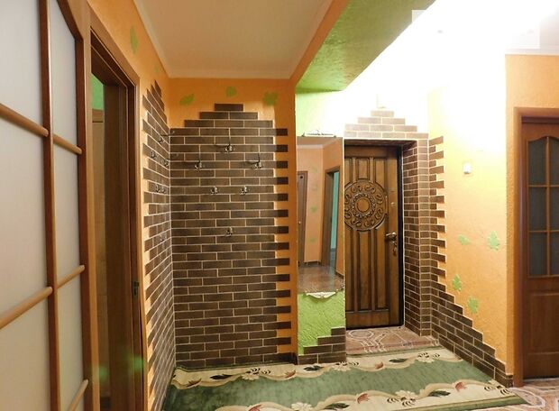 Продаж трикімнатної квартири в Чернівцях, на вул. Південно-Кільцева, район П.-Кільцева фото 1 Продаж трикімнатної квартири в Чернівцях, на вул. Південно-Кільцева, район П.-Кільцева фото 1