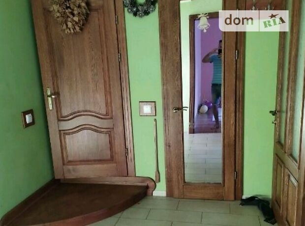Продажа двухкомнатной квартиры в Черновцах, на ул. Комарова Владимира район Парковая зона фото 1 Продажа двухкомнатной квартиры в Черновцах, на ул. Комарова Владимира район Парковая зона фото 1